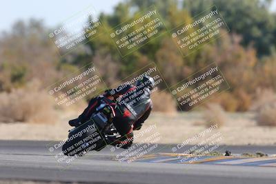 media/Dec-18-2022-SoCal Trackdays (Sun) [[8099a50955]]/Turn 7 Backside (1125am)/